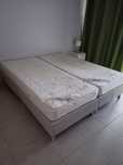 2 camas individuais com 180x200