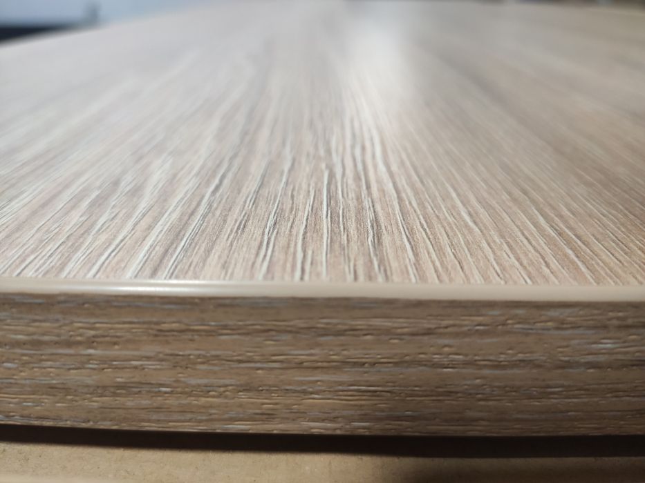 Wuteh Blat biurowy 160x80 kanały dąb amber laminat 2mm obrzeże