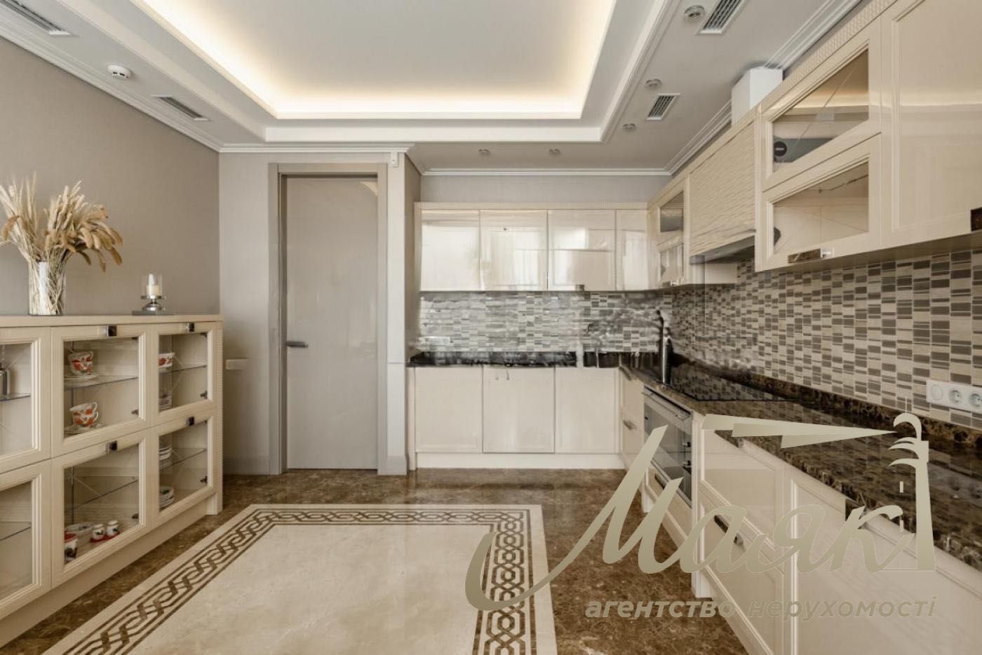 Продажа видовой квартиры 178м2 в ЖК Новопечерские Липки