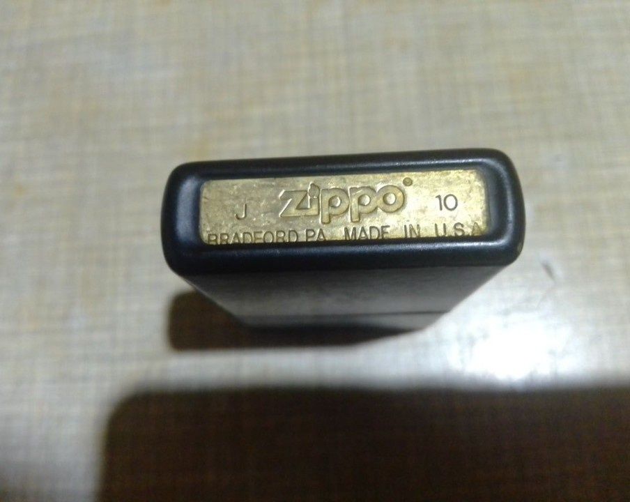 Зажигалка бензиновая Zippo