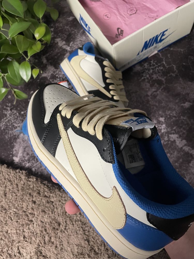 Кросівки Nike Air Jordan 1 Low Travis Scott White Blue