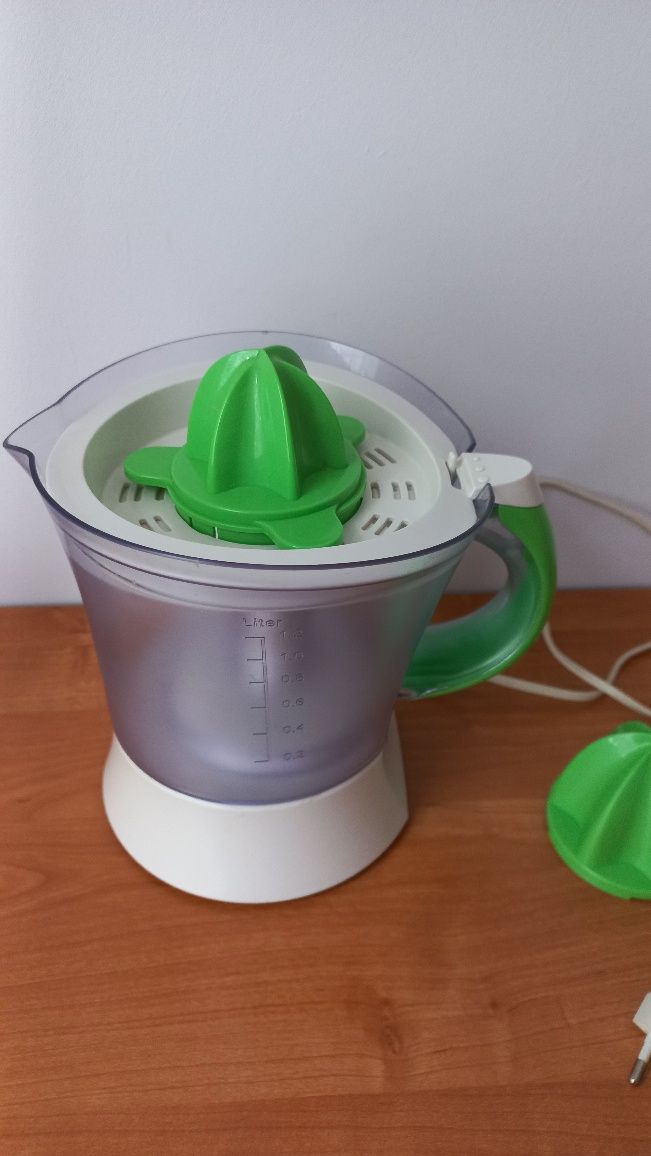 elektryczna wyciskarka do cytrusów 1,2 l
