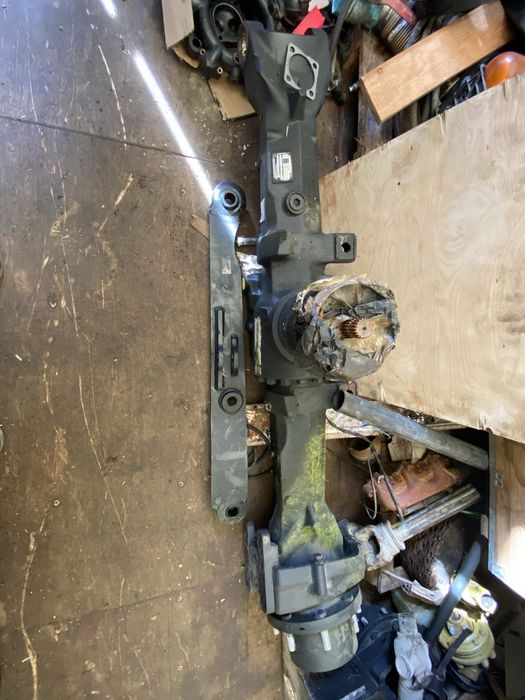 Przedni most fendt 716