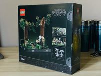 Lego Star Wars 75353 Diorama: Pościg na ścigaczu przez Endor
