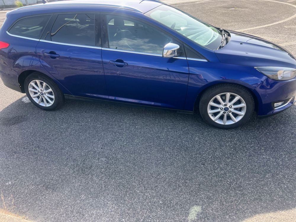 Ford Focus titanium
