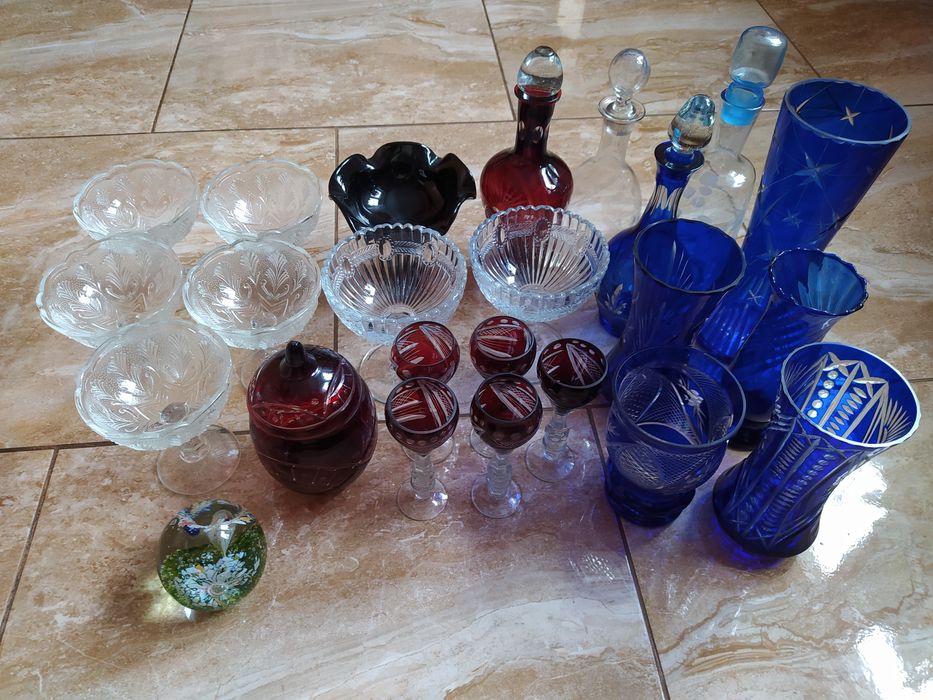 Kolorowe szkło PRL karafki wazony