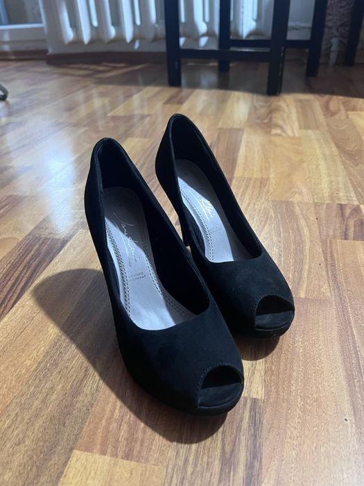 Туфли женские, черные