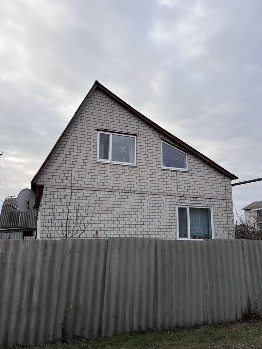 Продам свій двоповерховий будинок