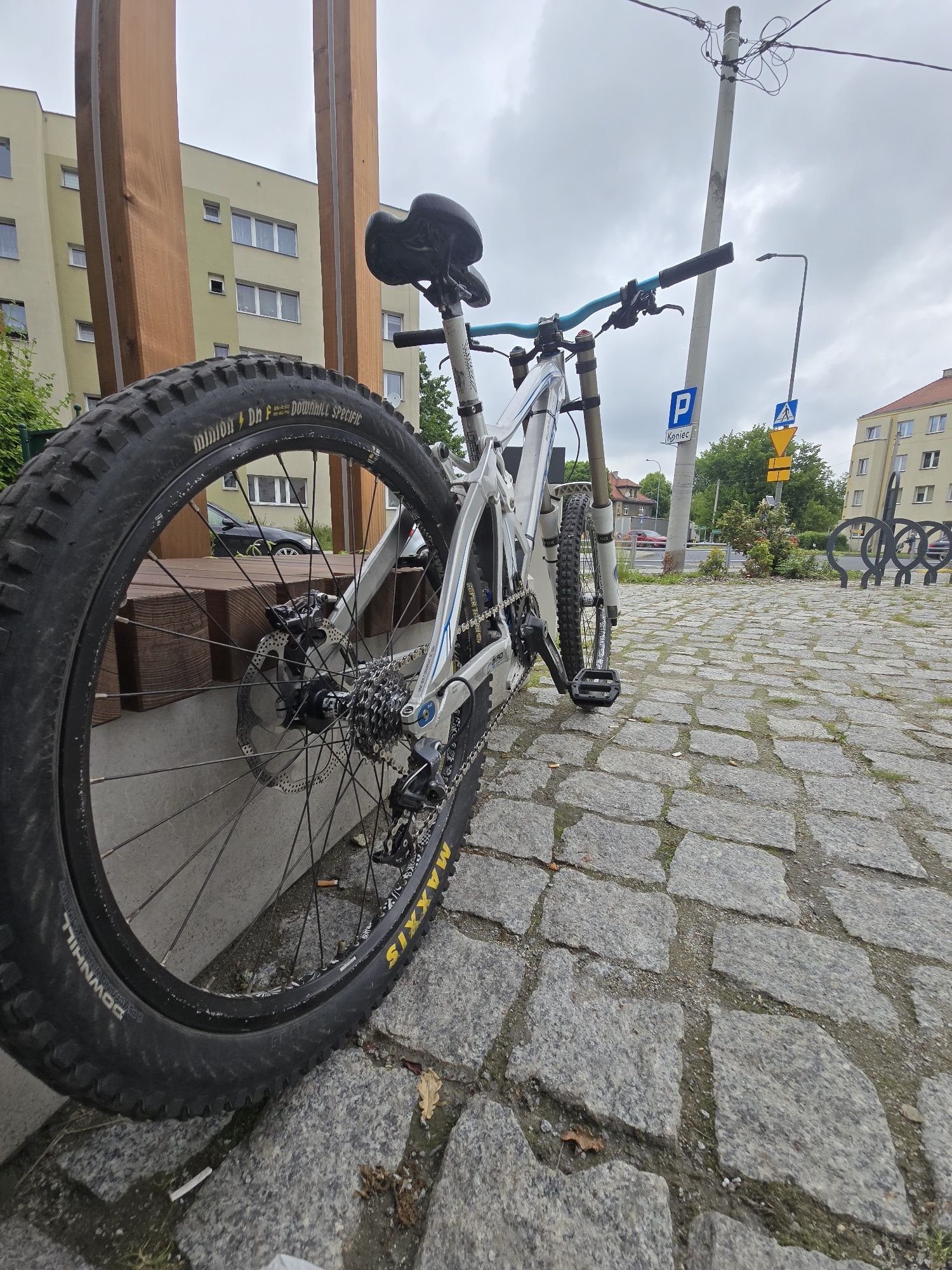 Mondraker summum 2011 pro team