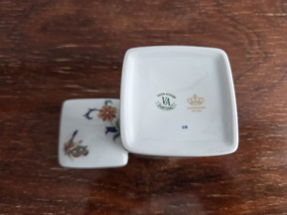 Caixa oriental Samatra da Vista Alegre