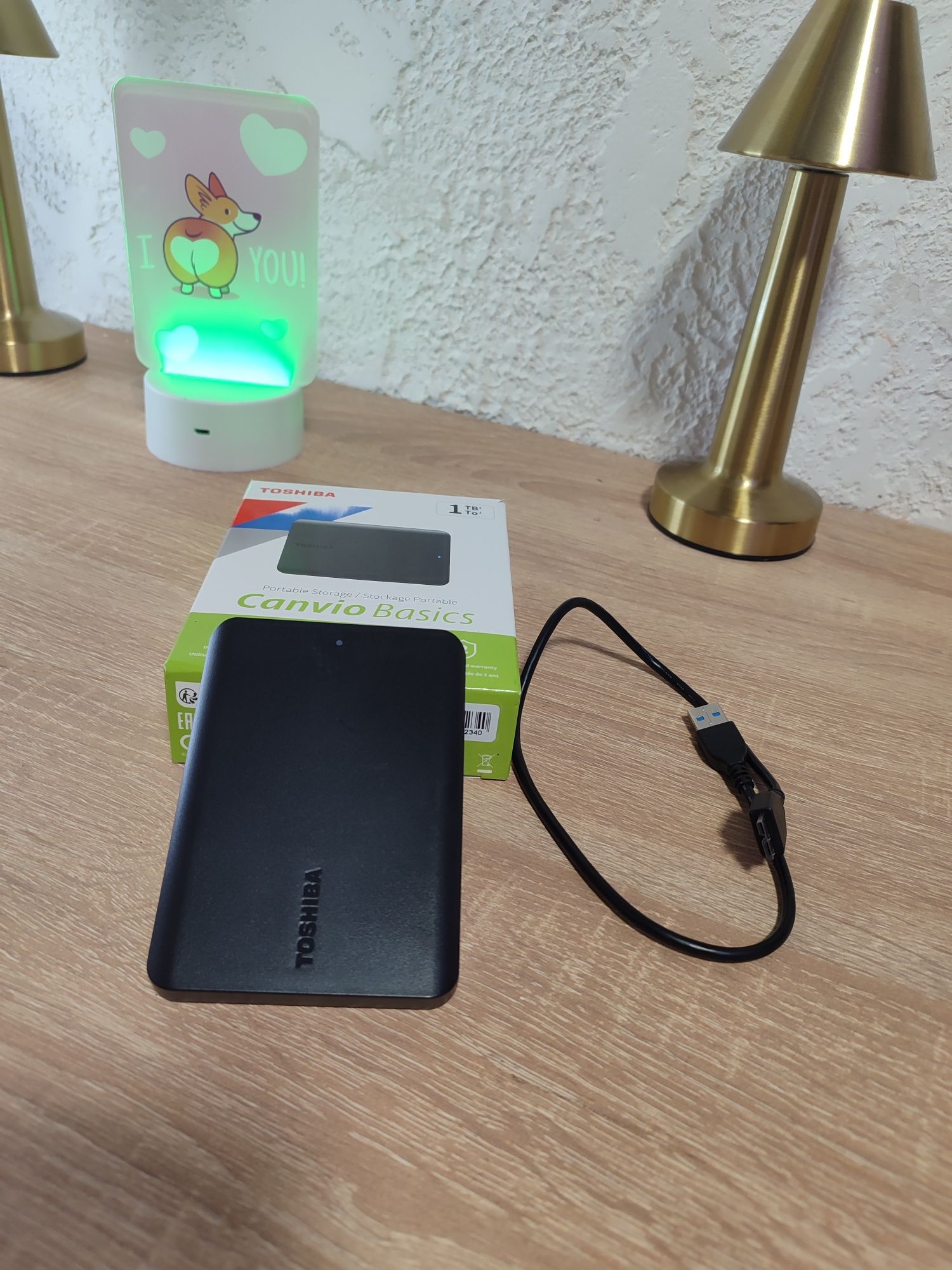Зовнішній жорсткий диск 2.5" USB 1.0TB Toshiba Canvio Basics Black
