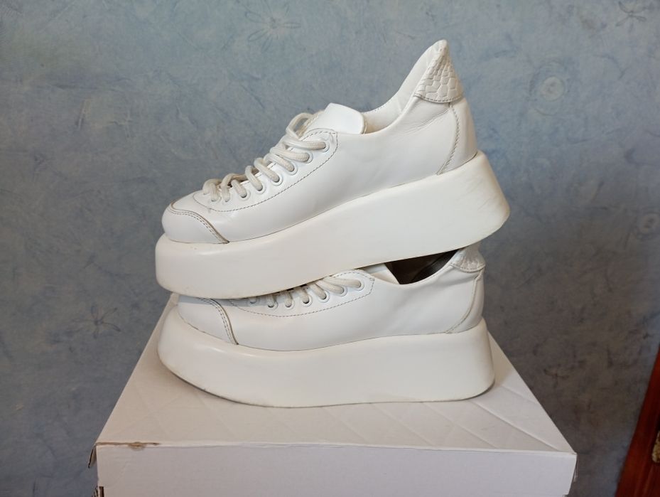 Туфли для модницы 36 р.