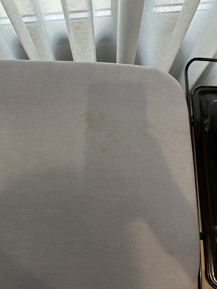 Tabua passar a ferro da marca Braun