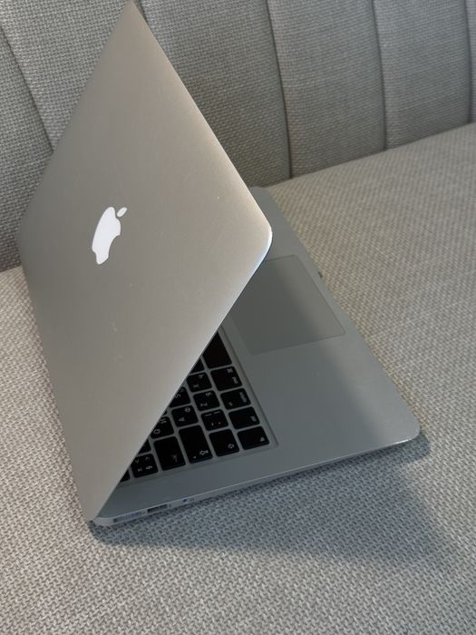 Apple MacBook Air 13" 2013 i5/4gb/256gb Silver
