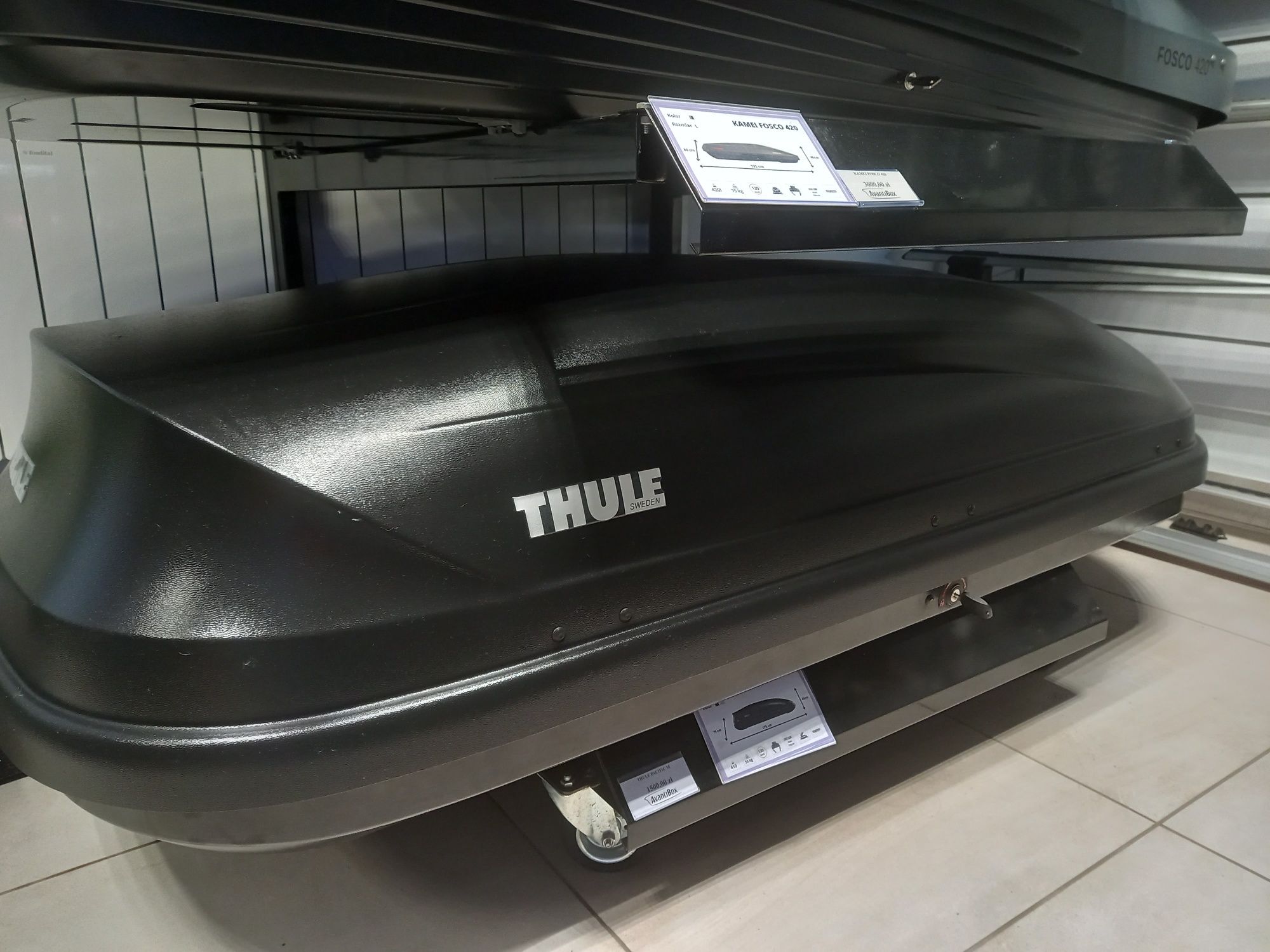 Boks Thule Pacific 410L czarny, box, kufer