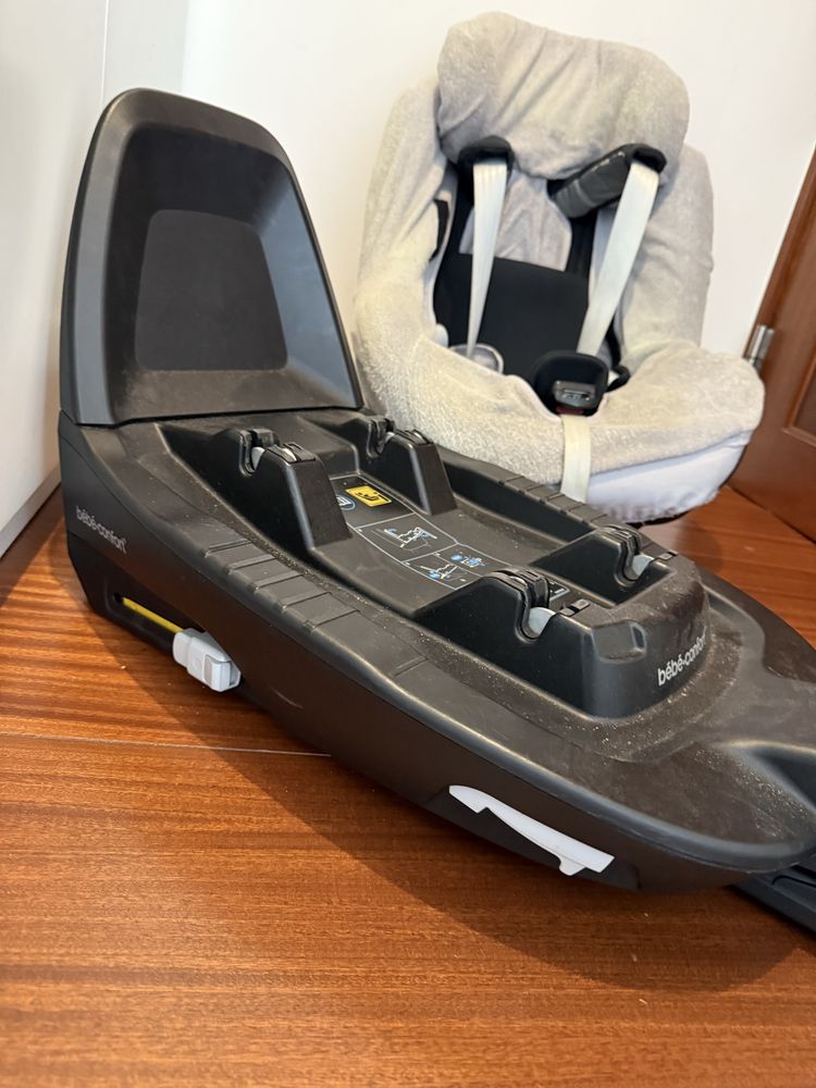 Cadeira auto Maxi Cosi Pearl Pro 2 i-size + base FamilyFix3 + Forra
