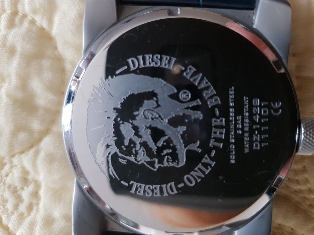 Diesel zegarek uniwersalny