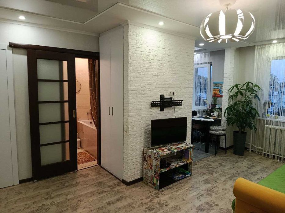 Продаж 2-х кімнатної квартири на Польовій