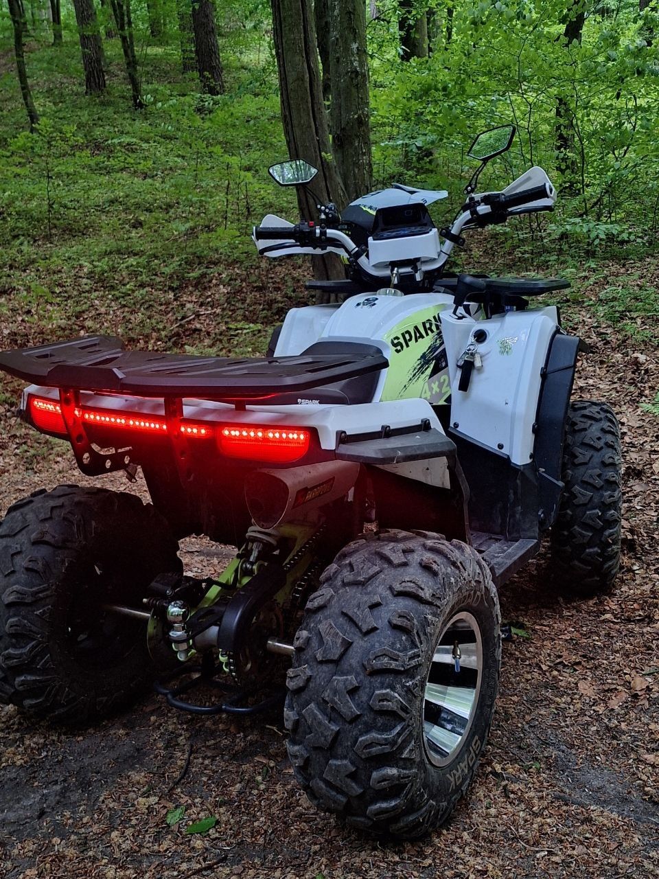 Spark 200  1900 доларів плюс торг