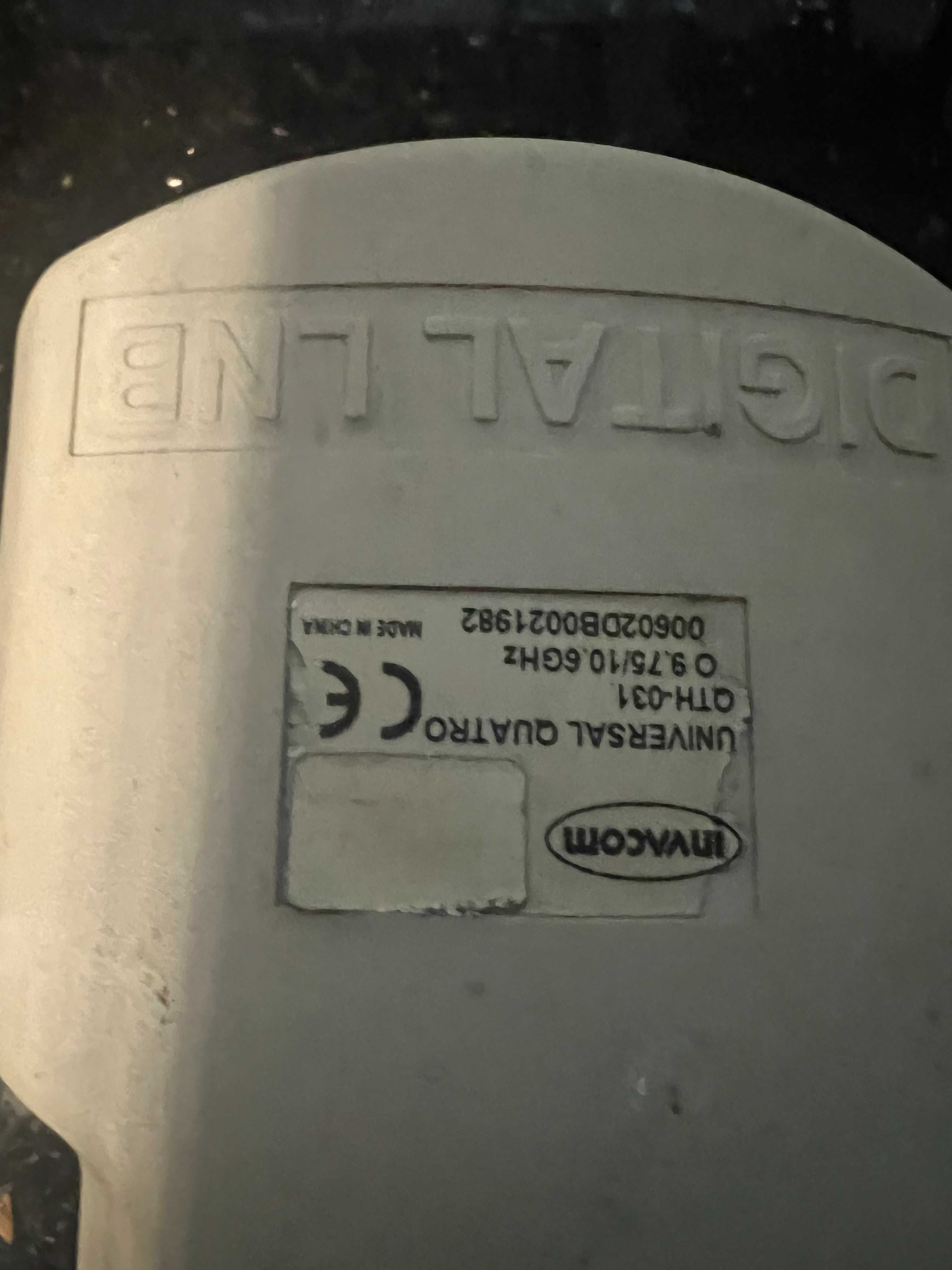 LNB Quattro Invacom QTH-031