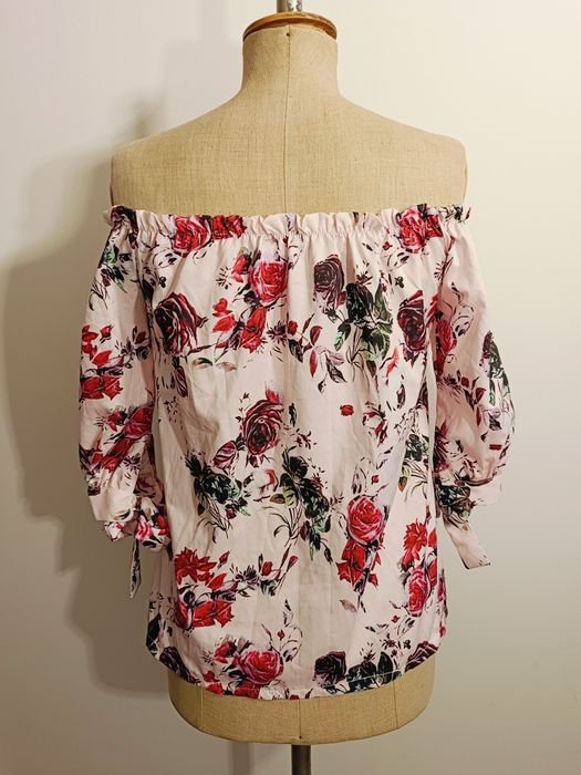 Bluzka na lato w piękne kwiaty