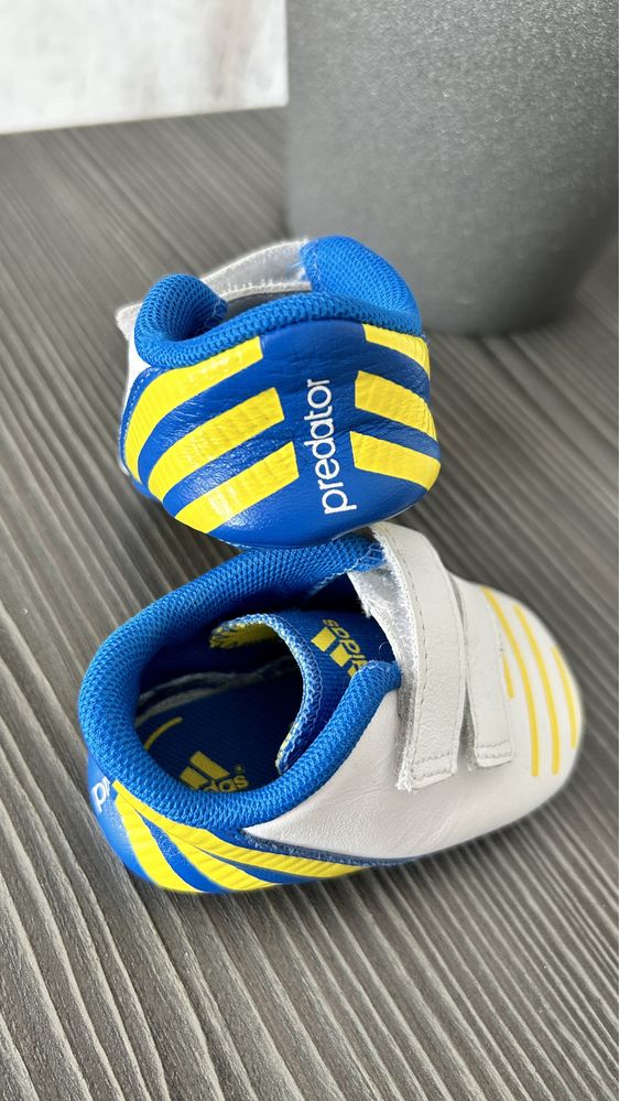 Adidas Predator r.16