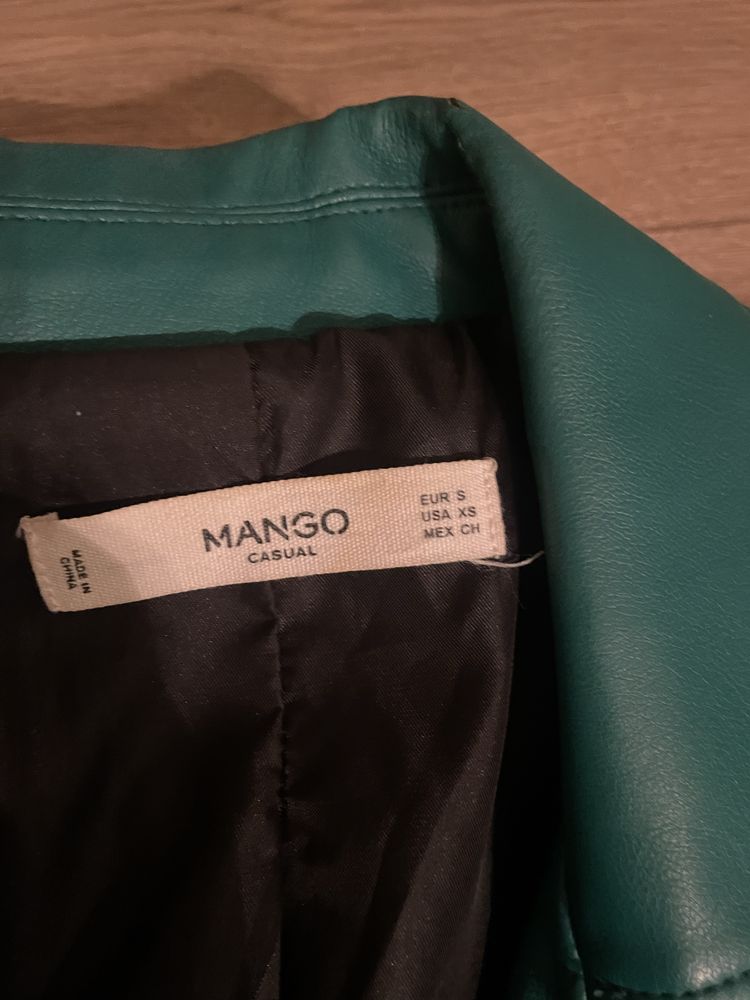 Куртка косуха Mango зелена, розмір S