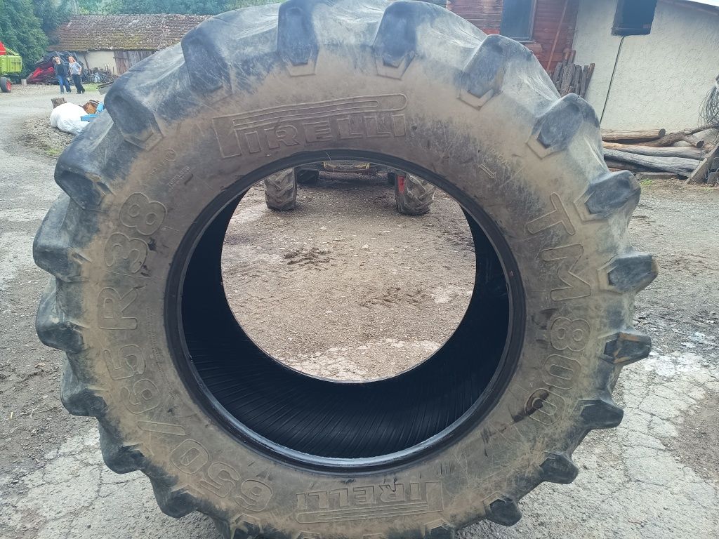 Opona Pirelli TM 800 650/65 R38 3szt.