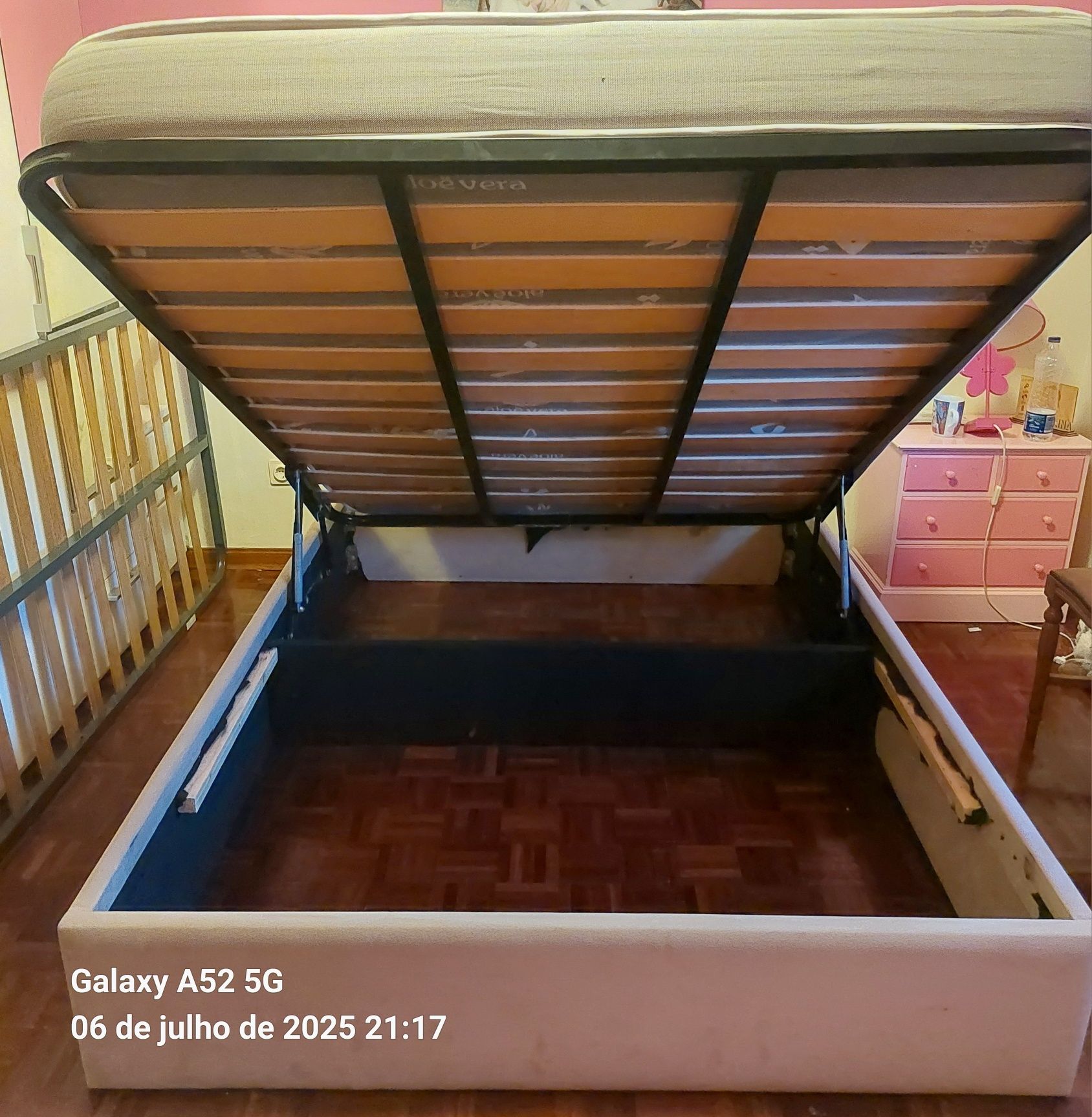 Vendo Cama Sommier + Colchão 140x190 cm