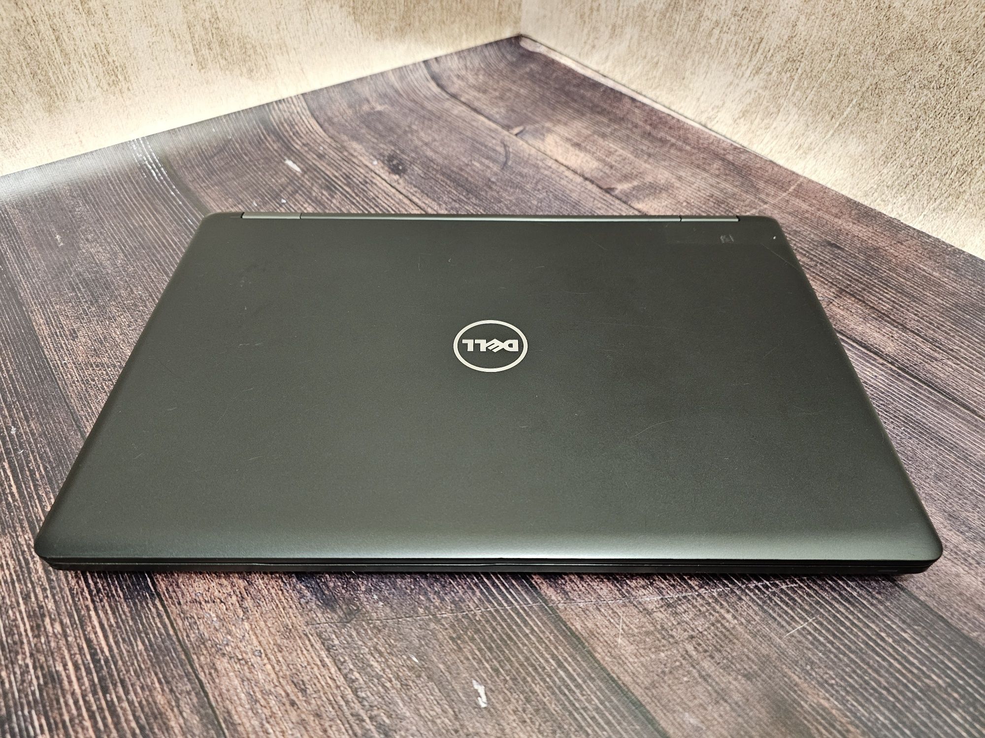 Dell Latitude 5580 (Core i5-7200U/8Gb/Intel HD 620/SSD 256Gb/FullHD)