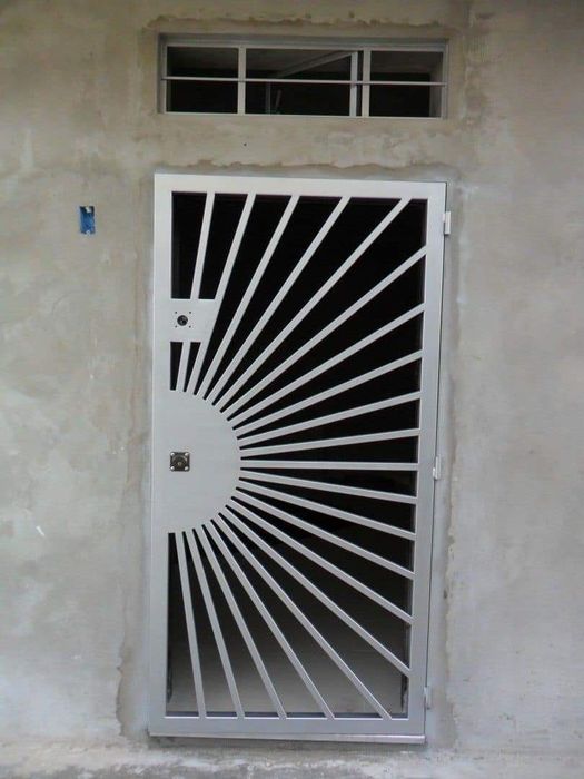 Vendo portas, grades, janelas e estruturas metálicas por medida