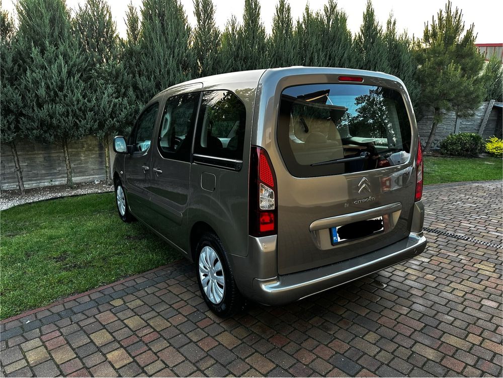 Zarejestrowany Citroen Berlingo II Multispace 1.6 HDI niski przebieg
