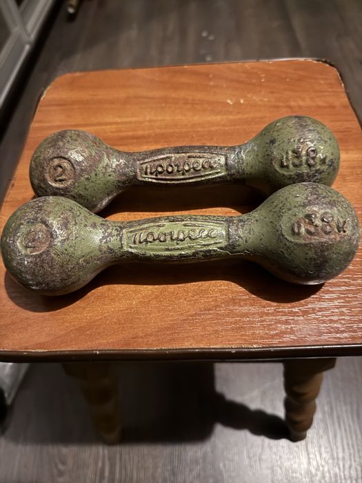 Гантели чугунные 2кг