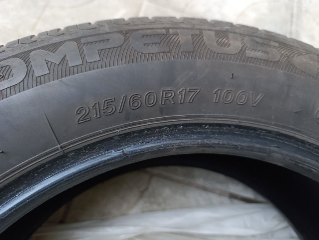 Шини 215/65 R17 б/у комплект