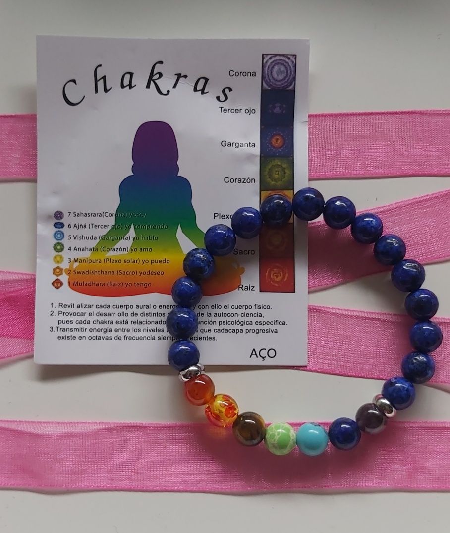 Pulseira elástica azul, com pedras naturais "7 chakras"