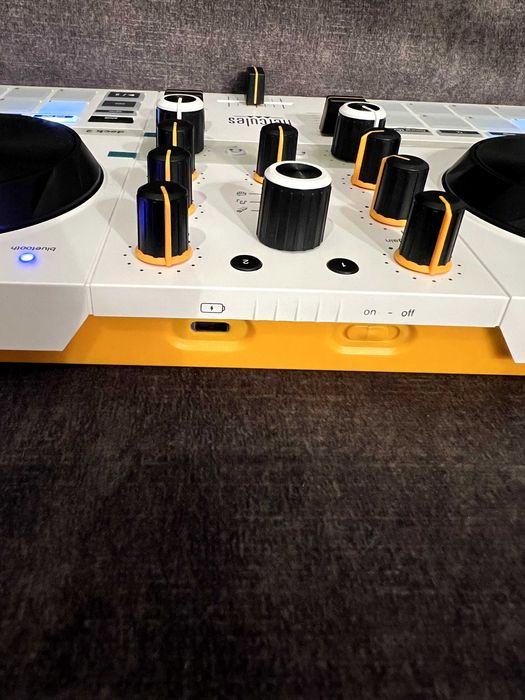 h\Hercules dj controll mix ultra