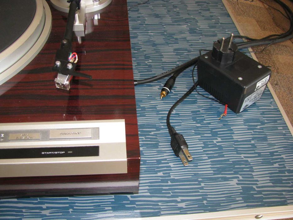 Gramofon Pioneer PL-707