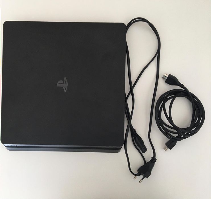 Ps4 slim 1T comandos e joga