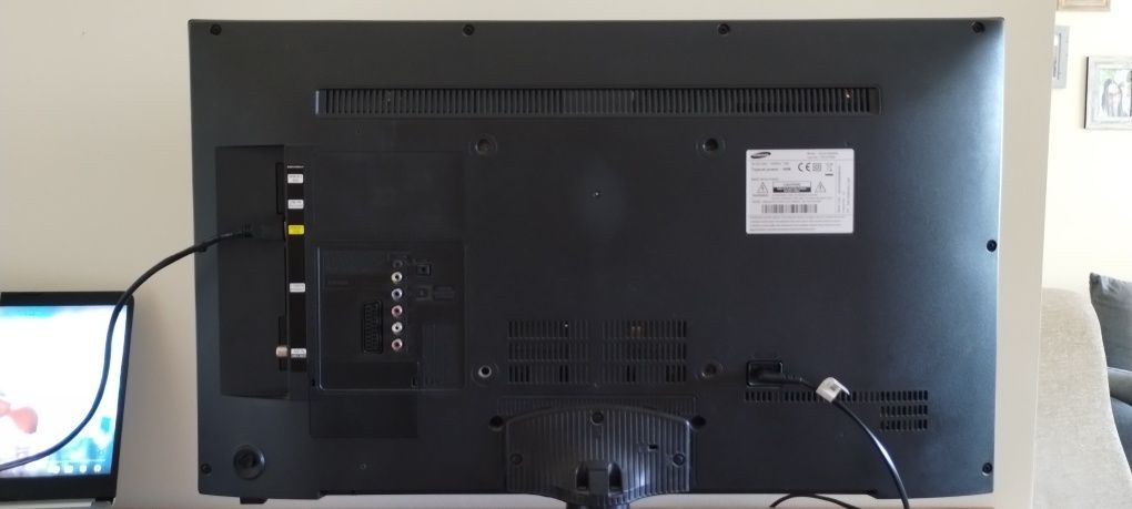 Telewizor SAMSUNG 32 cale