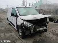 Toyota PROACE CITY wersja LONG + części do naprawy.  12/2023 Salonowa. LONG. 5200km. Uszkodzony przód.Pali. VAT 23%