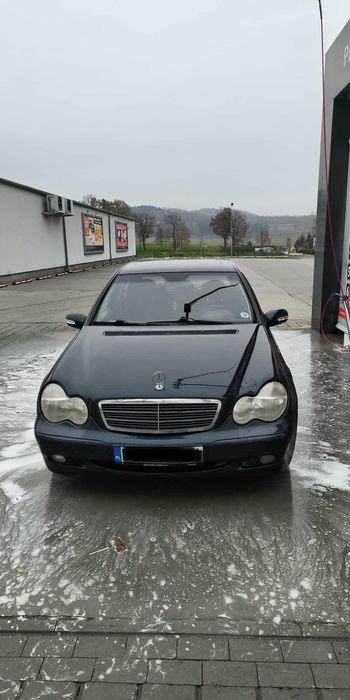 Sprzedam Mercedes c 180