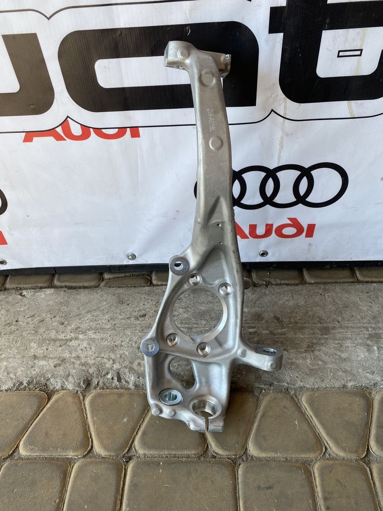 Цапфа поворотний кулак Audi A4 B8 / A5 / Q5 /A6  4G0407254B 4G0407253B
