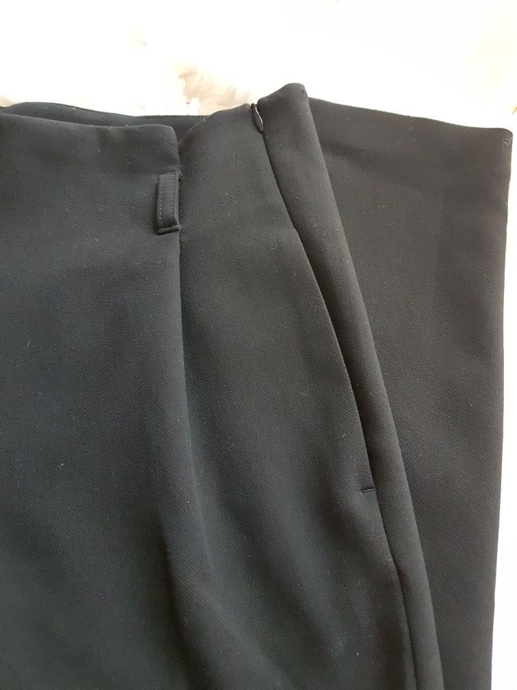 Damskie czarne spodnie eleganckie S.oliver m/L