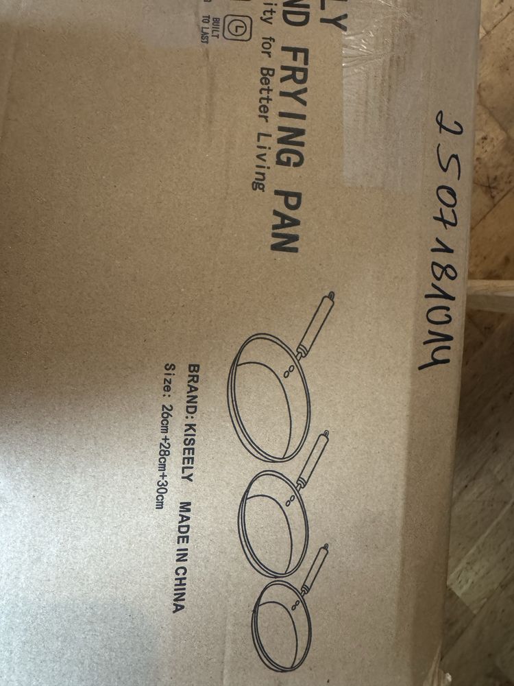 Zestaw patelnie ze stali nierdzewnej
