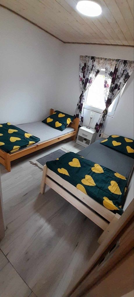 Solina Polańczyk Domek letniskowy nad jeziorem solińskim.