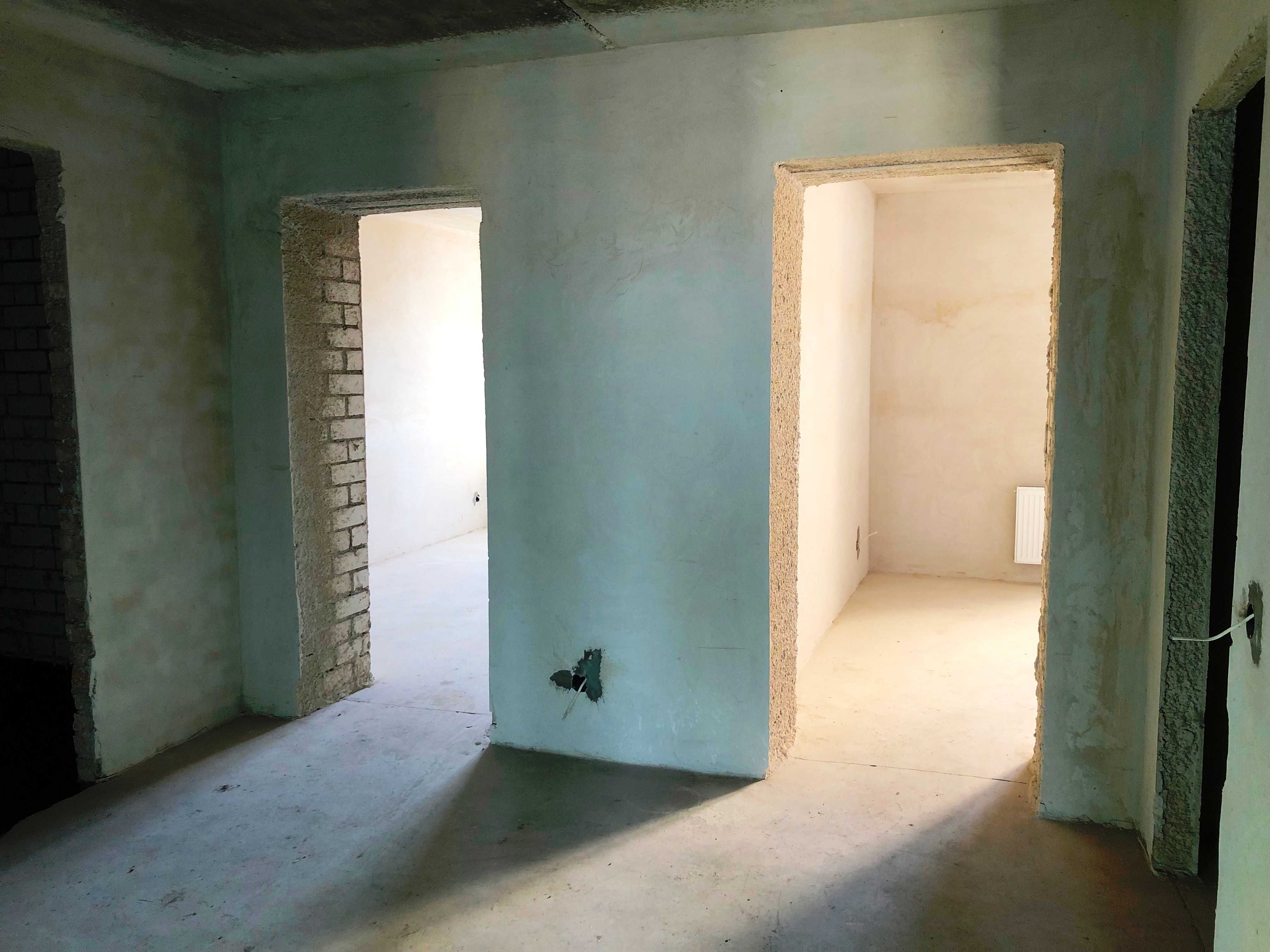Продам 2 к. квартиру,в центрі міста, вул.Успенсько-Троїцька,72-Б