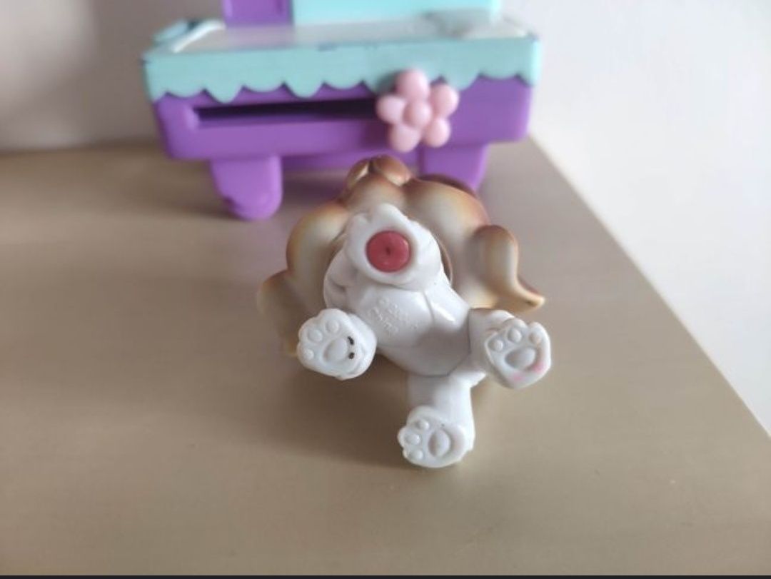 Oryginalna figurka Littlest Pet Shop LPS firmy Hasbro pies piesek bern