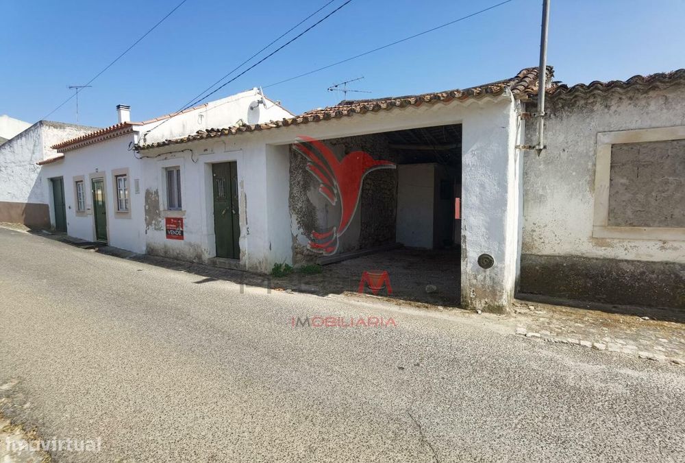Moradia localizada em Bugalhos / Alcanena