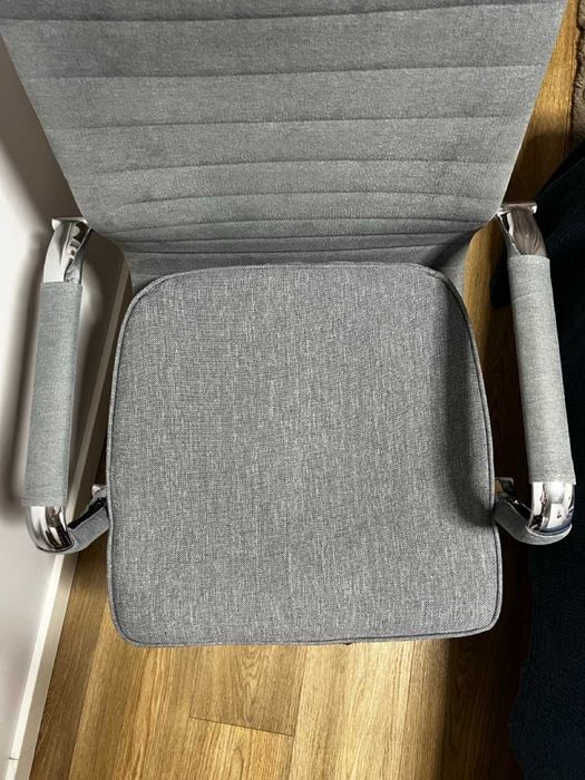 Кресло офисное \ рабочее серое тканевое