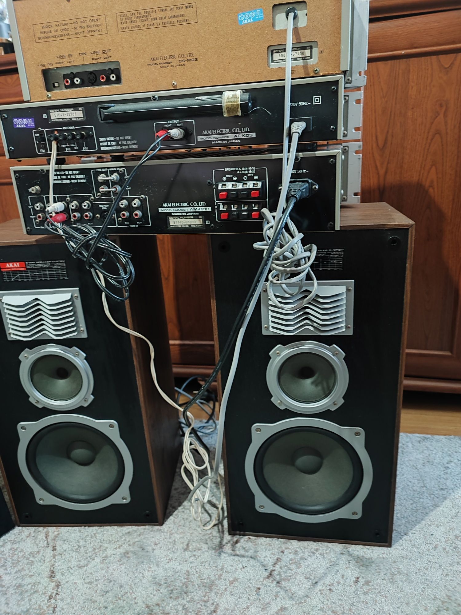 Akai wieża AM At CS Ap 03 kolumny